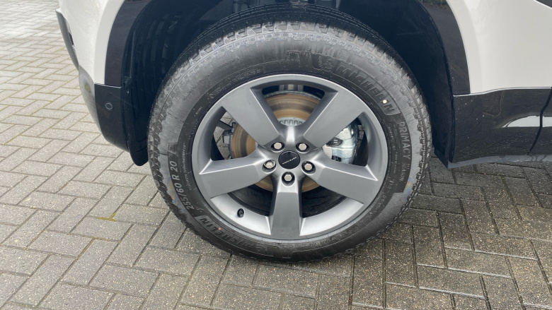 Land Rover Defender 3.0 D250 X-Dynamic SE 90 3dr Auto Diesel Estate